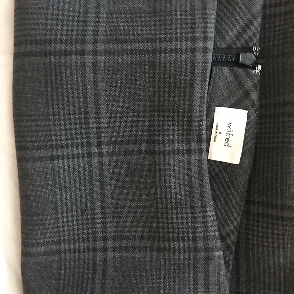 Aritzia Wilfred plaid skirt